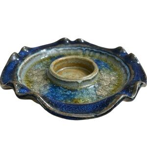 Artisan Pottery Cracked Glass
Tealight Holder Wavy Trim
Blue Cracked Glass